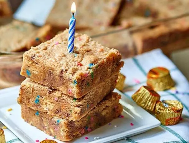 Golden Oreo jordnötssmörblondies