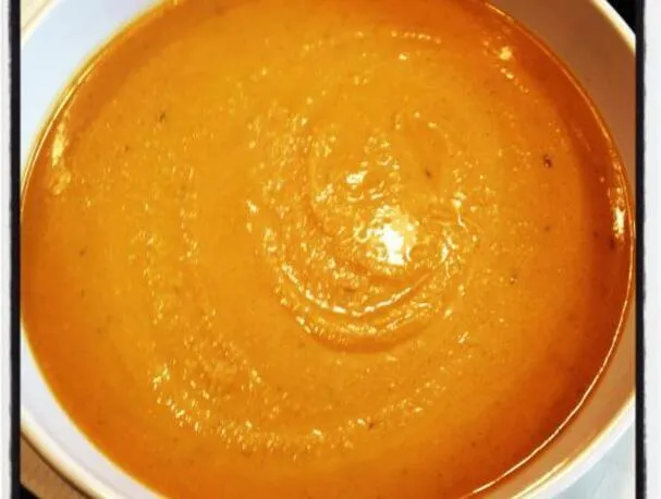 Rostad Butternut Squash & Äppelsoppa