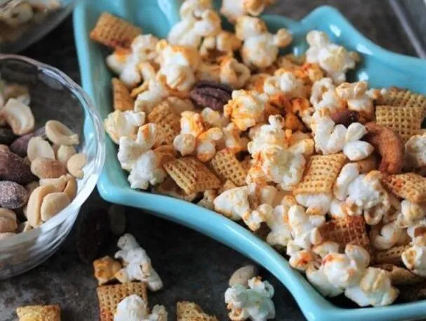 Smalrökt popcornfestblandning